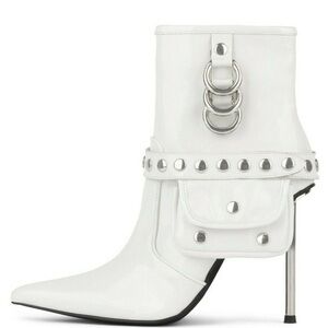 NWOT Jeffrey Campbell Stash White Crinkle Patent Leather Stiletto Ankle Boots